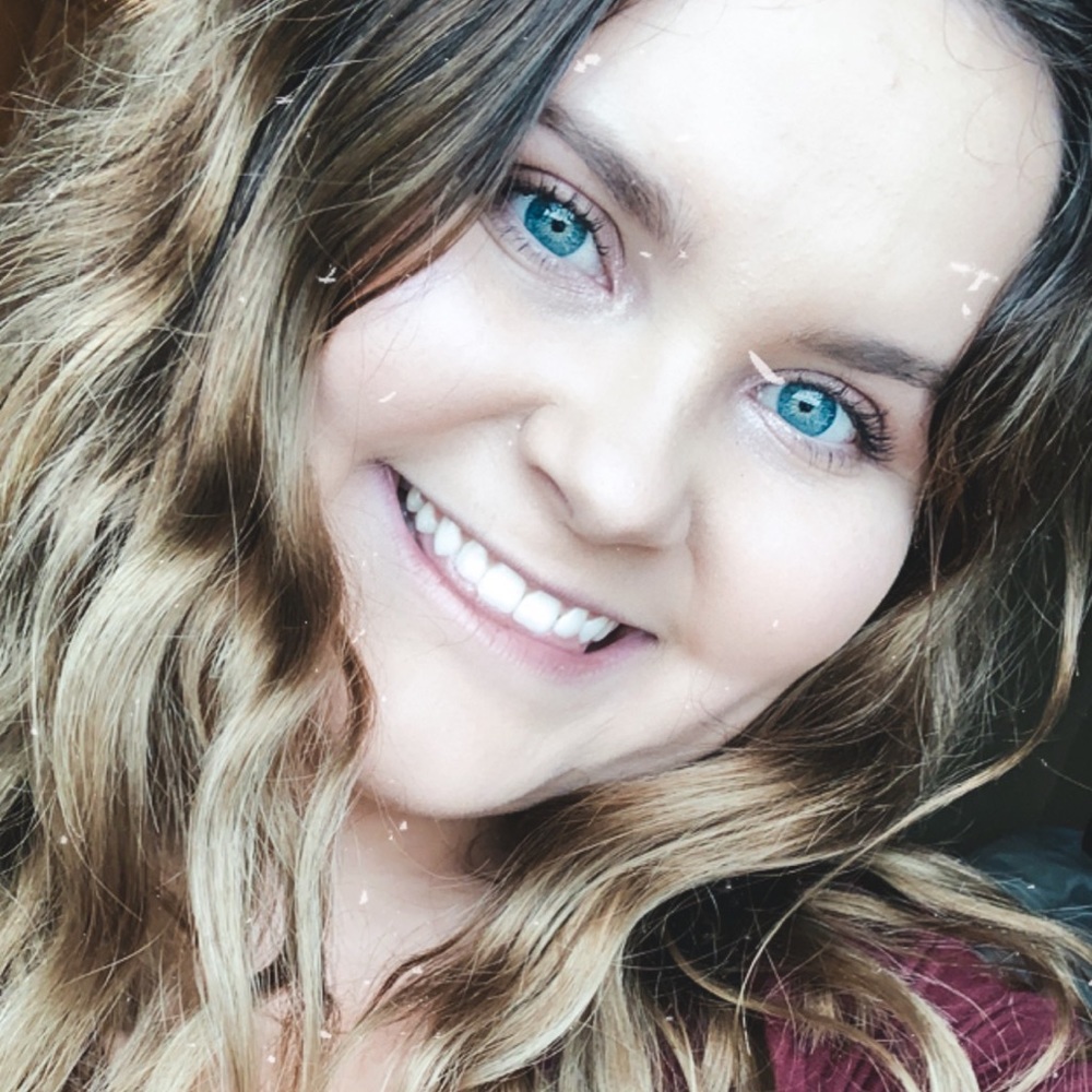 Meet your Posher, Kayla